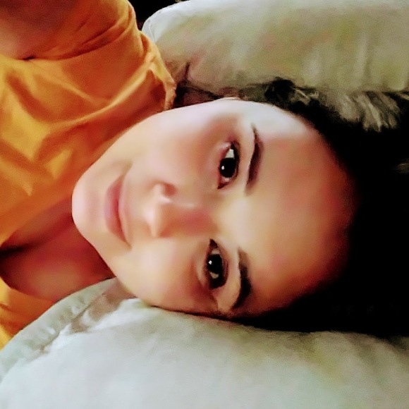 Meet your Posher, Yvonne - Picture 1 of 1